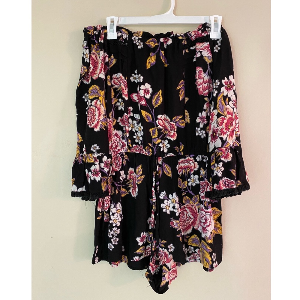 Romper - Picture 2 of 2